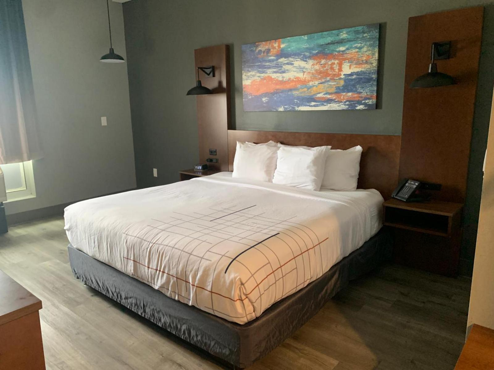 La Quinta Inn & Suites By Wyndham Louisville Ne - Old Henry Rd Exteriör bild